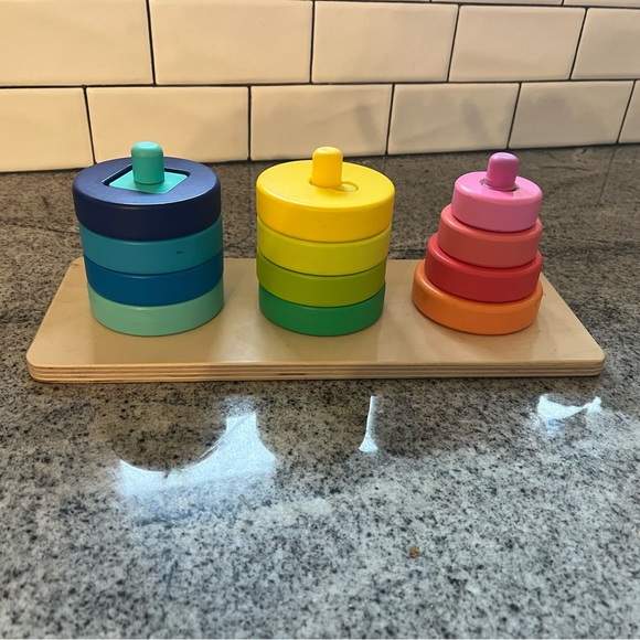 Lovevery Twist and Pivot Puzzle
